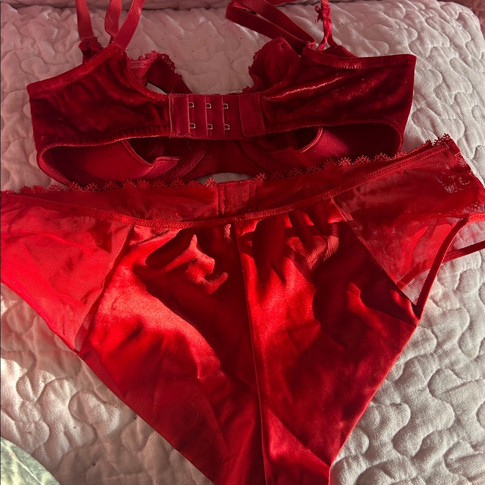 Red Lace Lingerie Set - Picture 2 of 3